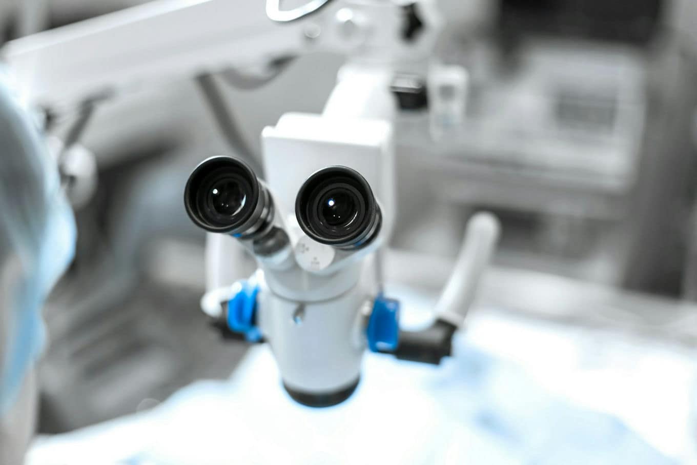 mikroskop w stomatologii